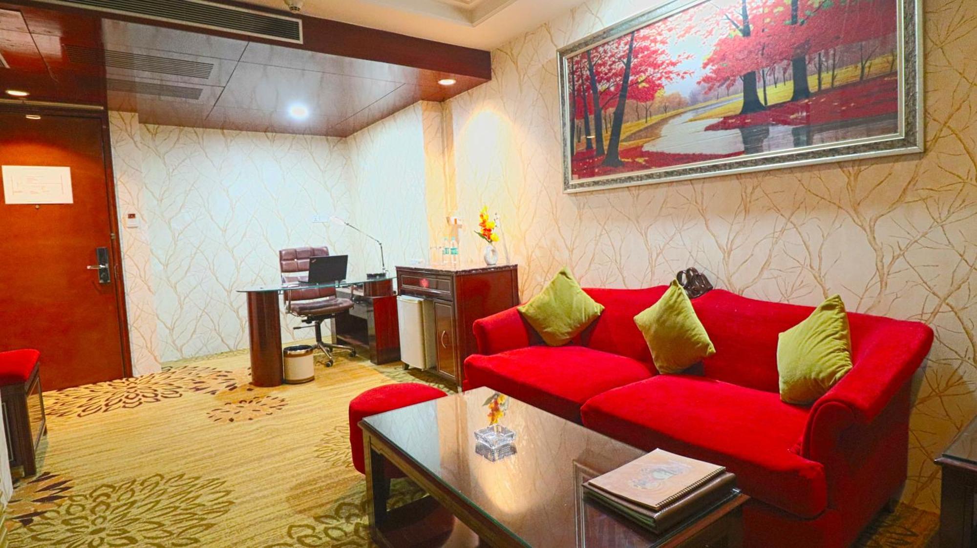 Skycity Hotel Gurgaon Esterno foto