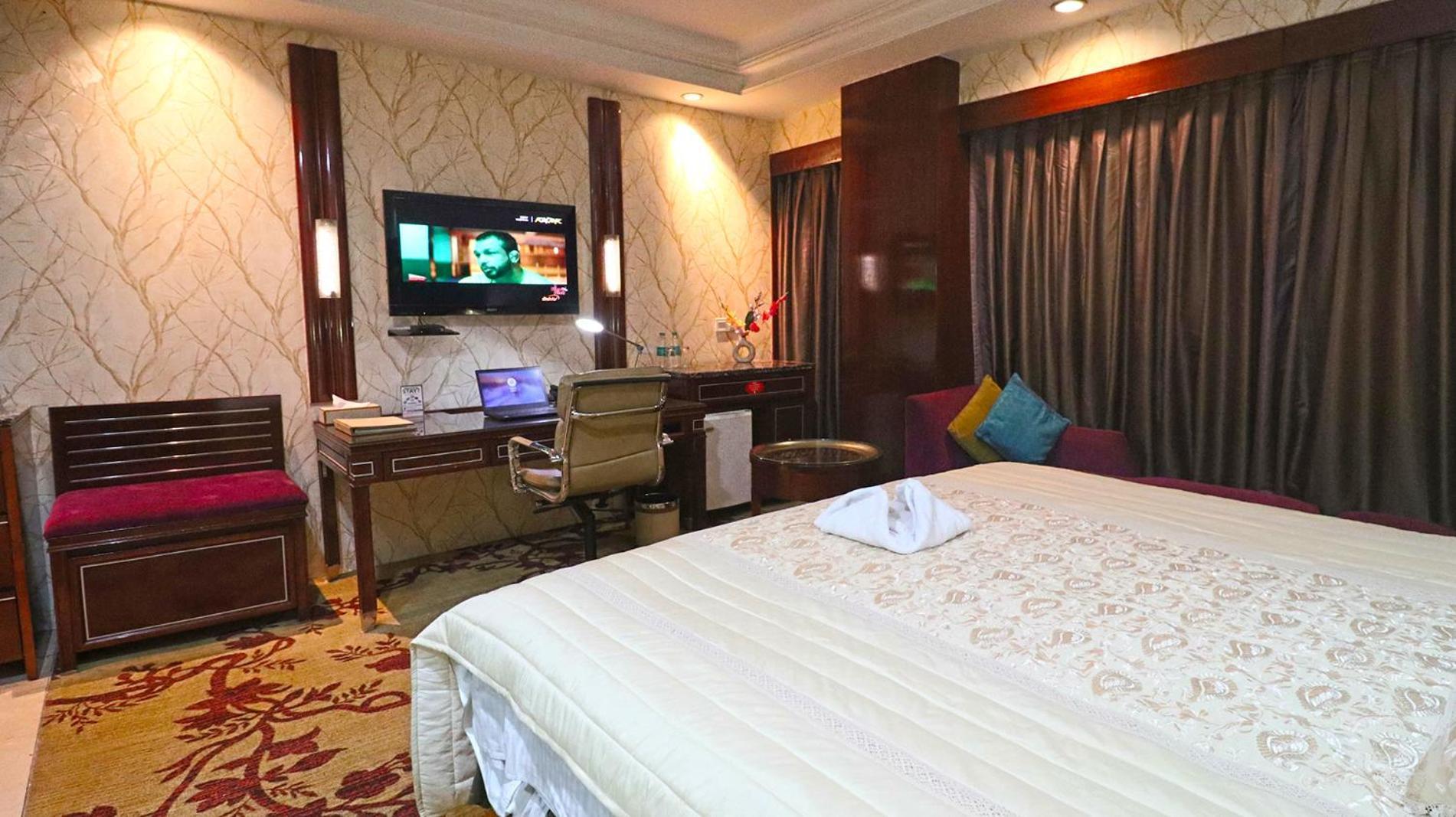 Skycity Hotel Gurgaon Esterno foto