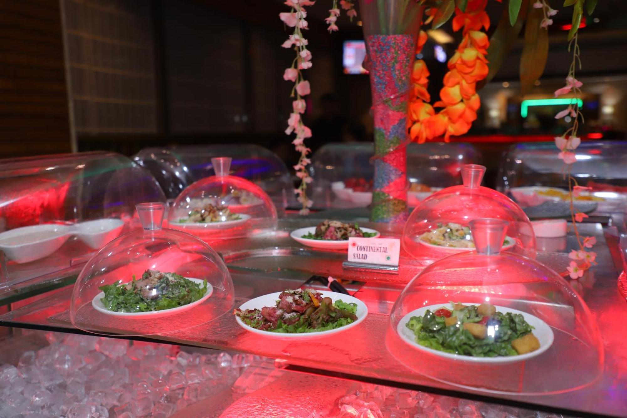 Skycity Hotel Gurgaon Esterno foto